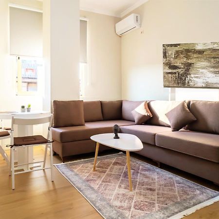 Home Inn Apartment 2 Near City Center Tiranë Eksteriør bilde