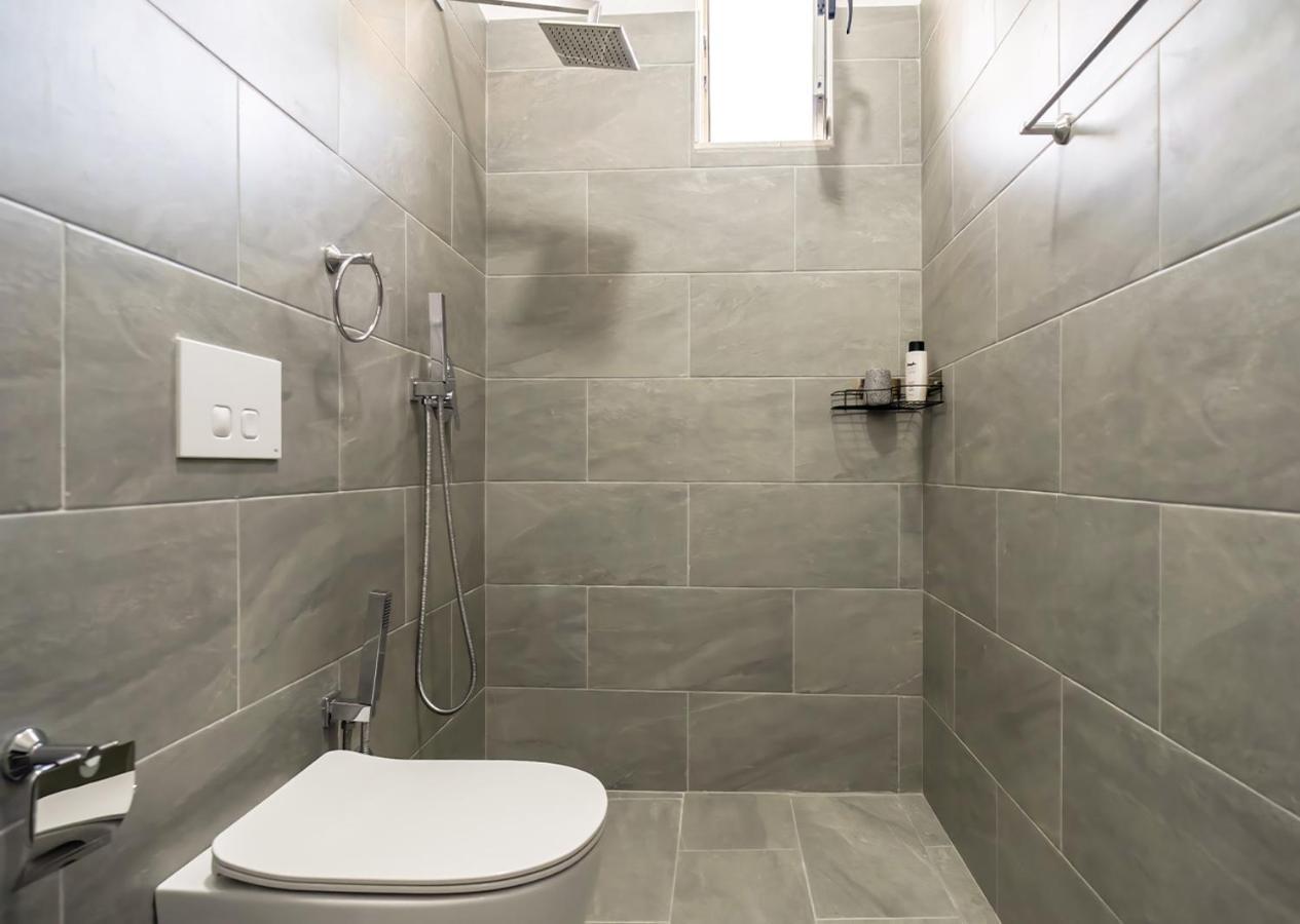 Home Inn Apartment 2 Near City Center Tiranë Eksteriør bilde
